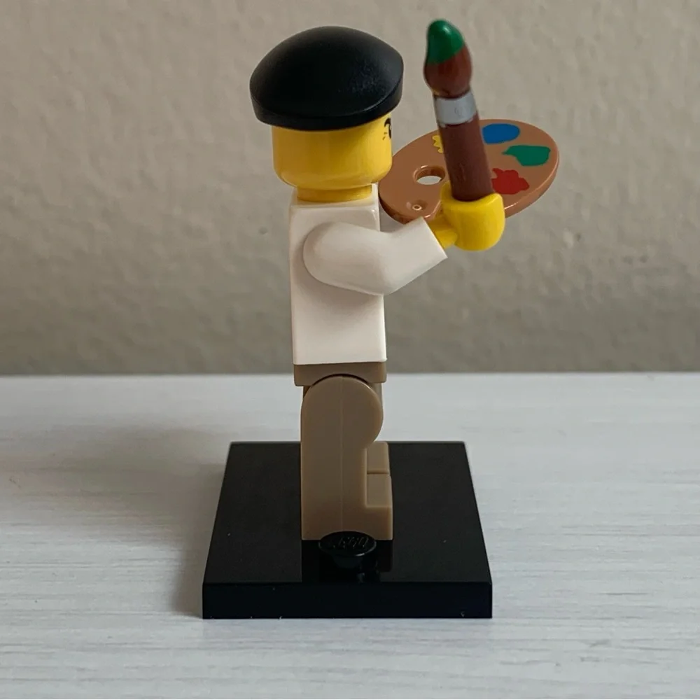 LEGO 8804 Series 4 Artist Minifigure with Accessories & Stand - Picture 4 of 4
